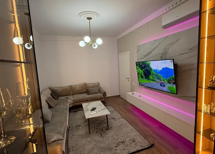 Appartement Unique 1 Minute From The Centre Elbasan